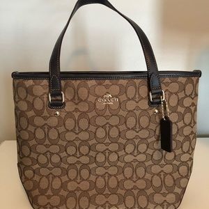 Coach handbag